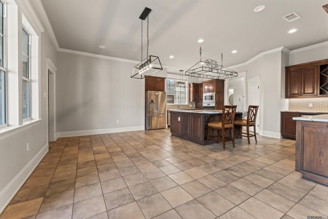 1424 St Albans, Baton Rouge, LA 70810