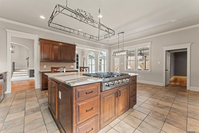 1424 St Albans, Baton Rouge, LA 70810