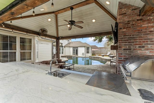 1424 St Albans, Baton Rouge, LA 70810