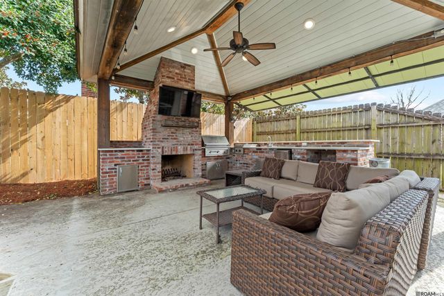 1424 St Albans, Baton Rouge, LA 70810