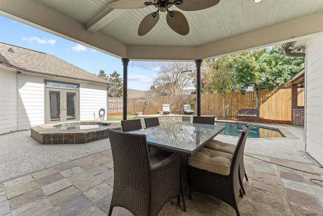 1424 St Albans, Baton Rouge, LA 70810