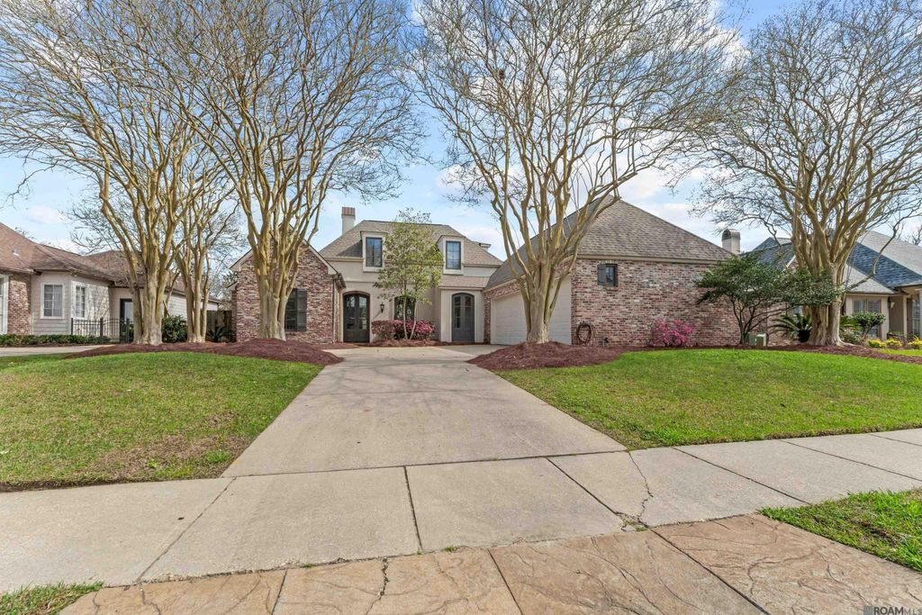 1424 St Albans, Baton Rouge, LA 70810