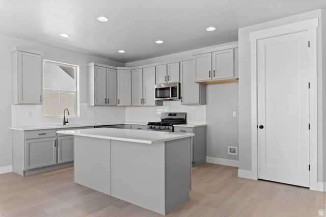 2366 S 1230 W, Syracuse, UT 84075