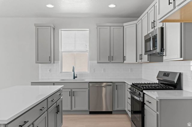 2366 S 1230 W, Syracuse, UT 84075