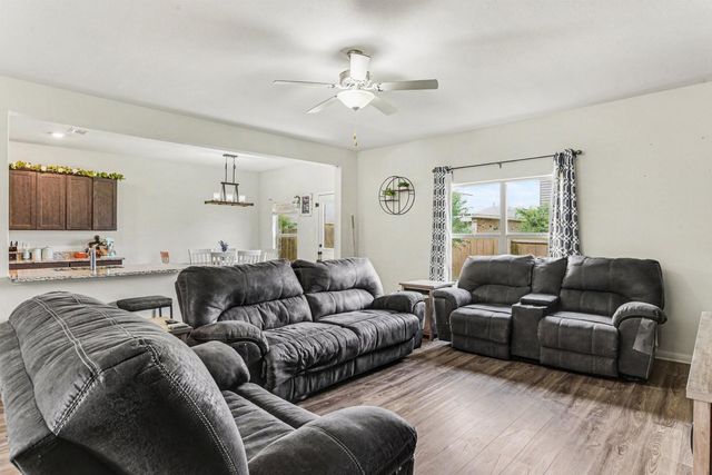 1947 Hollywood Drive, Seagoville, TX 75159