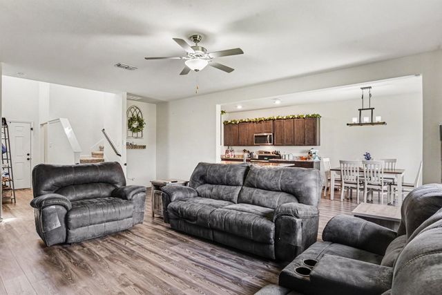 1947 Hollywood Drive, Seagoville, TX 75159