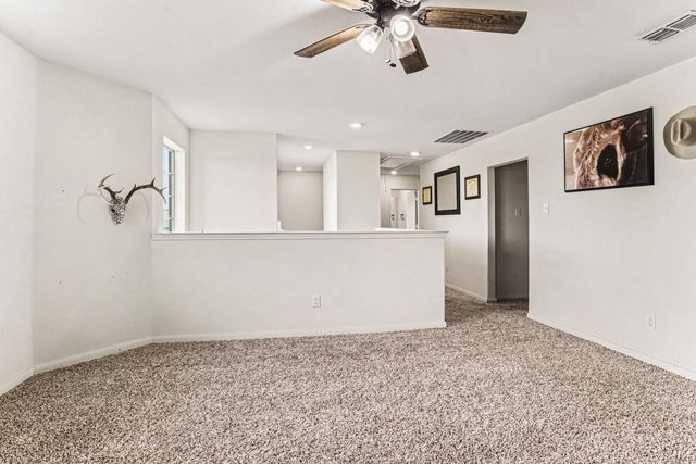 1947 Hollywood Drive, Seagoville, TX 75159
