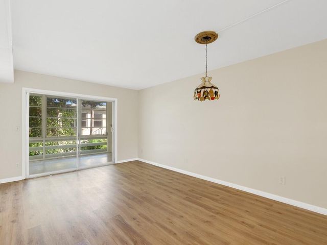 677 Royal Palm Boulevard 6, Vero Beach, FL 32960