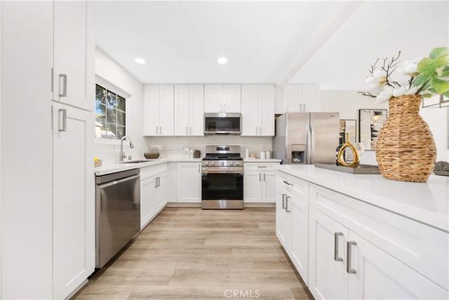 49 Thicket 36, Irvine, CA 92614