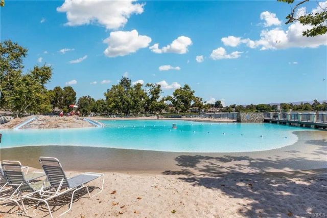 49 Thicket 36, Irvine, CA 92614