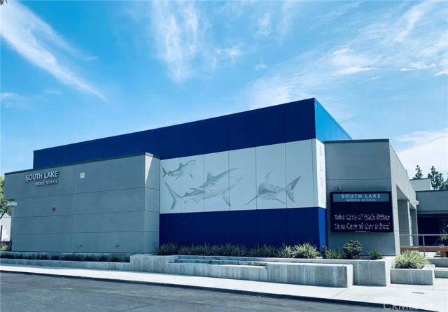 49 Thicket 36, Irvine, CA 92614