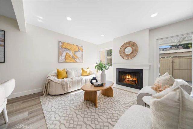 49 Thicket 36, Irvine, CA 92614