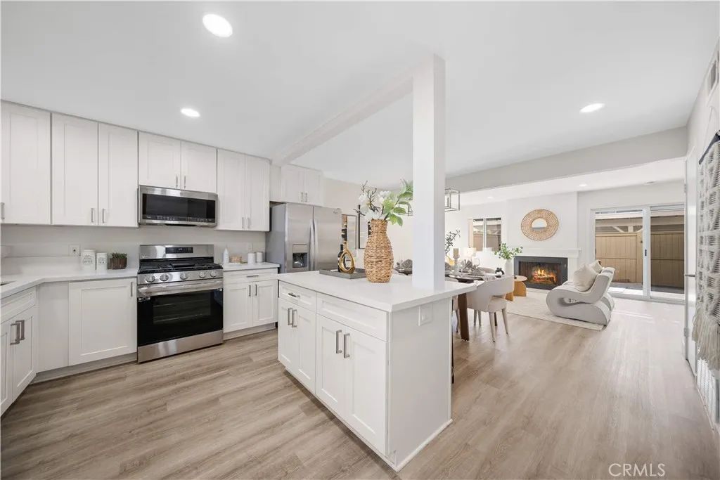 49 Thicket 36, Irvine, CA 92614