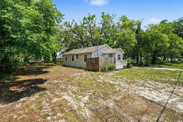 828 E 145TH AVENUE, Tampa, FL 33613