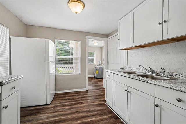 828 E 145TH AVENUE, Tampa, FL 33613