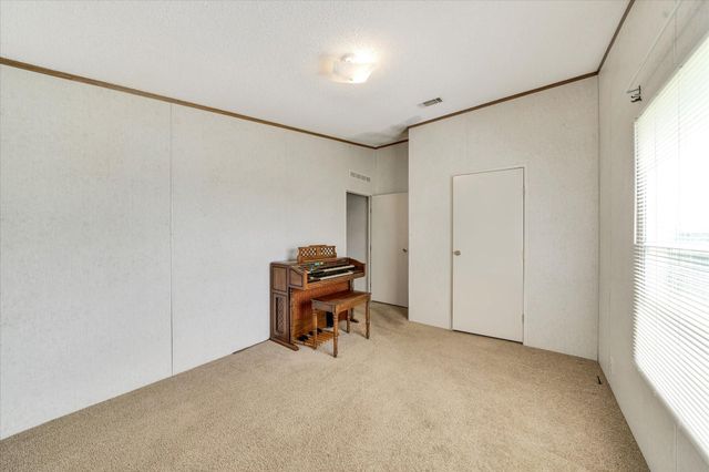 14858 Fm 1322, Luling, TX 78648