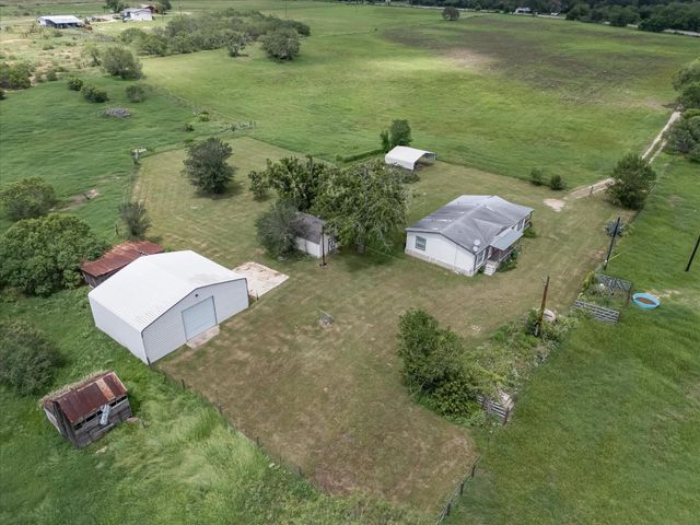 14858 Fm 1322, Luling, TX 78648
