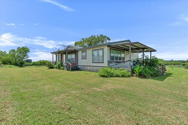14858 Fm 1322, Luling, TX 78648