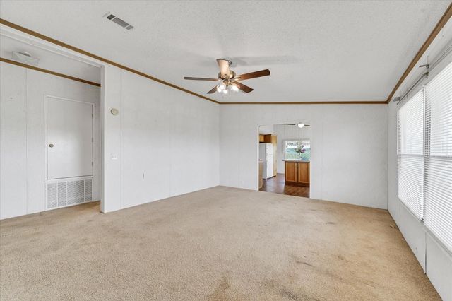 14858 Fm 1322, Luling, TX 78648