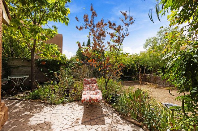 10319 Arroyo Crest Drive NW, Albuquerque, NM 87114