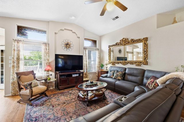 10319 Arroyo Crest Drive NW, Albuquerque, NM 87114