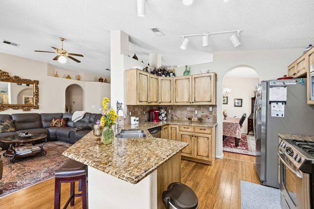 10319 Arroyo Crest Drive NW, Albuquerque, NM 87114