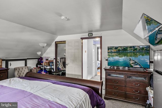 181 PAGEANT LN, Willingboro, NJ 08046