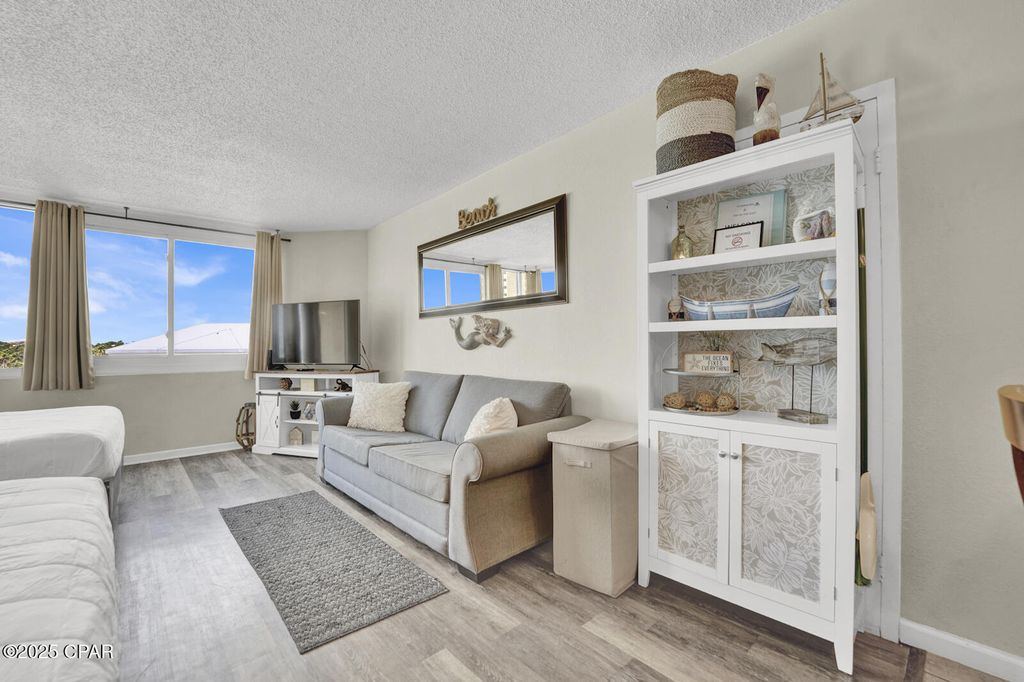 Image 5 of property listing at 8817 Thomas Drive A418, Panama City Beach, FL 32408