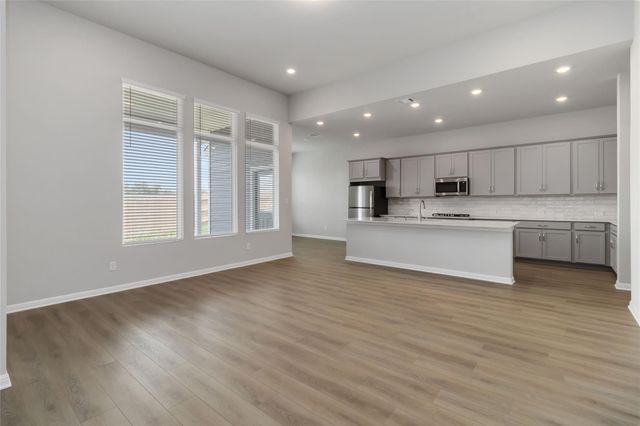 160 Rita Blanca BND, Bastrop, TX 78602