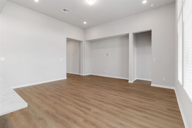 160 Rita Blanca BND, Bastrop, TX 78602