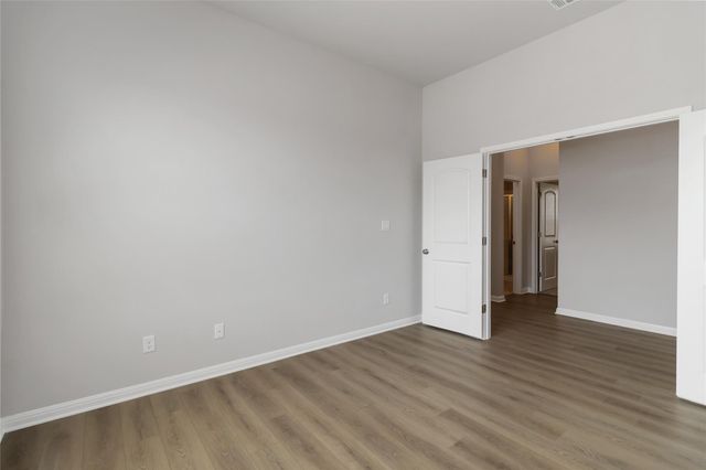 160 Rita Blanca BND, Bastrop, TX 78602