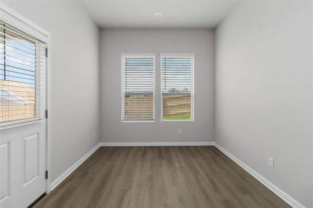 160 Rita Blanca BND, Bastrop, TX 78602