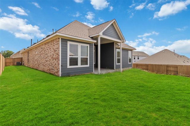 160 Rita Blanca BND, Bastrop, TX 78602