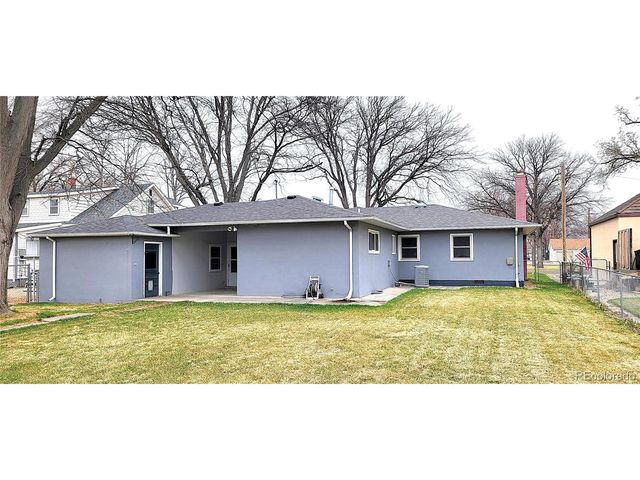 315 W 5th St, Julesburg, CO 80737