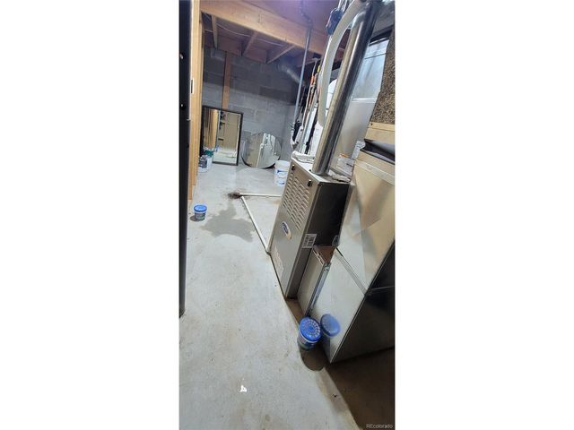 315 W 5th St, Julesburg, CO 80737