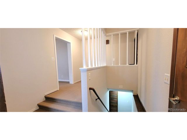 315 W 5th St, Julesburg, CO 80737