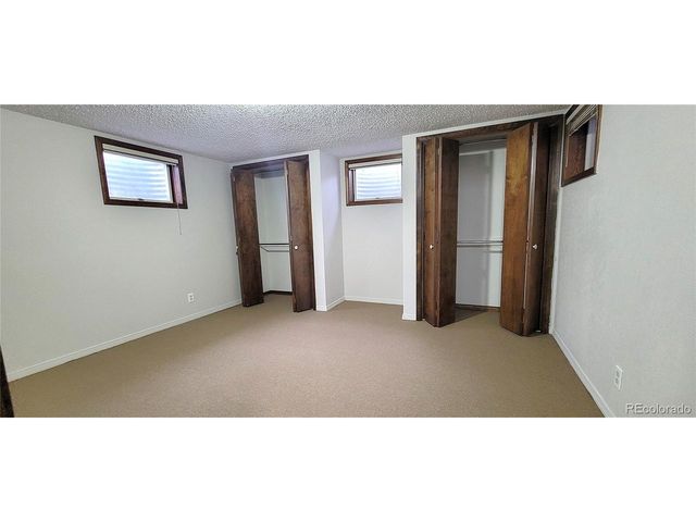 315 W 5th St, Julesburg, CO 80737