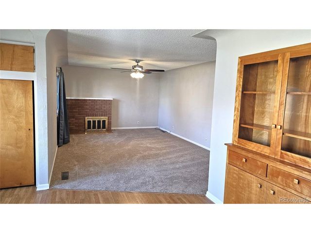 315 W 5th St, Julesburg, CO 80737