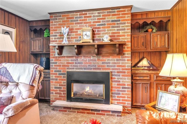 360 Forest Drive, West Seneca, NY 14224