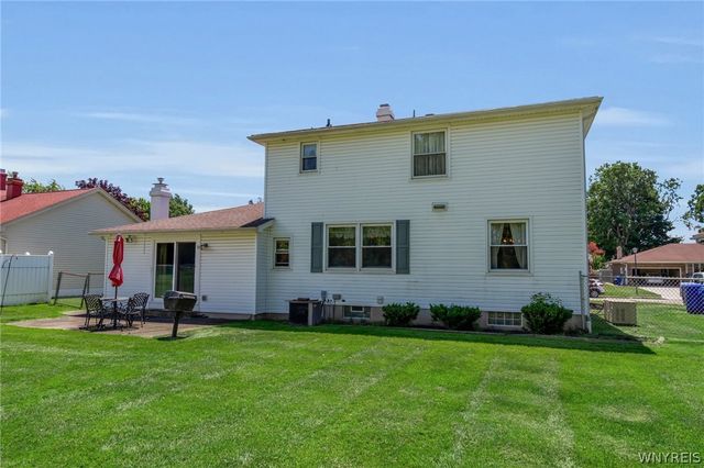 360 Forest Drive, West Seneca, NY 14224