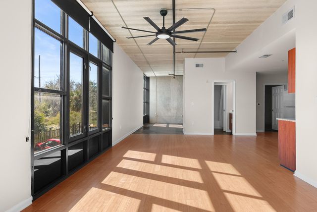 1 Cool Blow Street Apt 325, Charleston, SC 29403