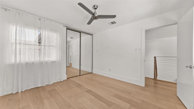 1914 Augusta Drive 16, Houston, TX 77057