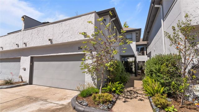 1914 Augusta Drive 16, Houston, TX 77057