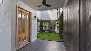 1914 Augusta Drive 16, Houston, TX 77057