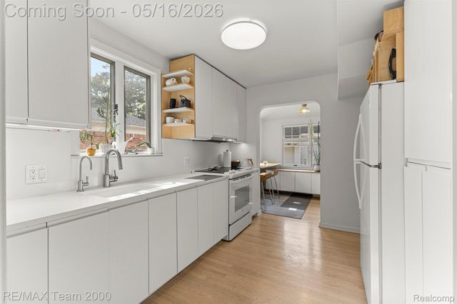 23657 Marshall Street, Dearborn, MI 48124
