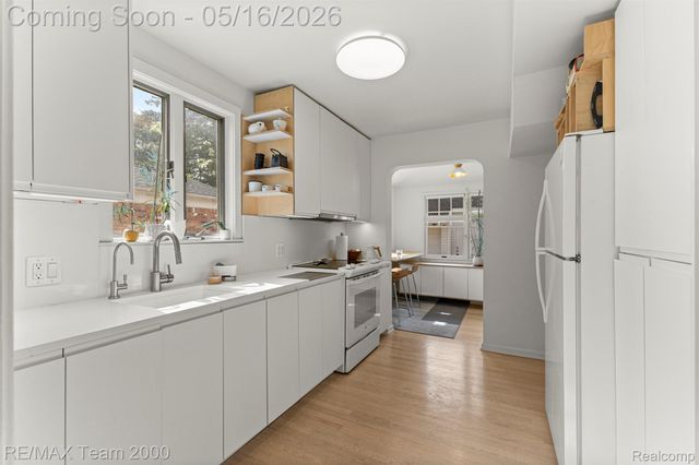 23657 Marshall Street, Dearborn, MI 48124