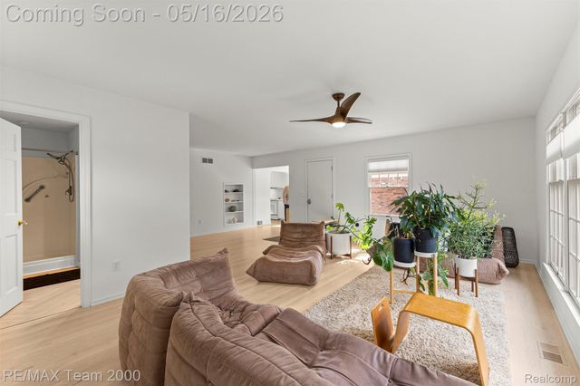 23657 Marshall Street, Dearborn, MI 48124