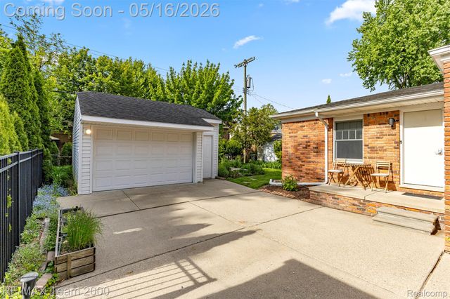23657 Marshall Street, Dearborn, MI 48124