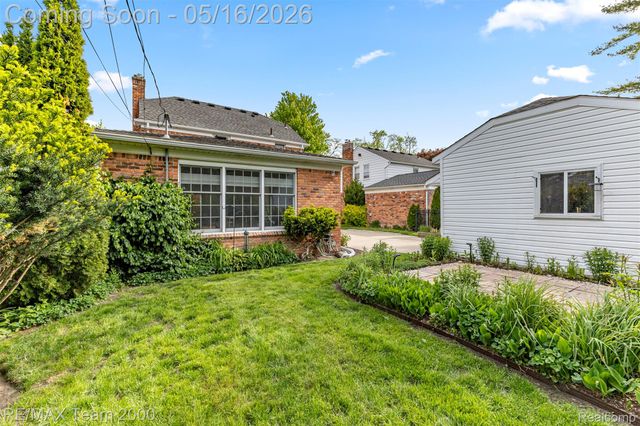 23657 Marshall Street, Dearborn, MI 48124
