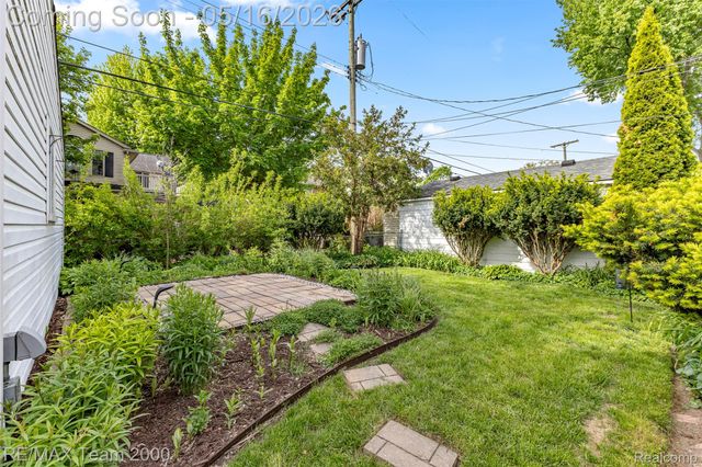 23657 Marshall Street, Dearborn, MI 48124